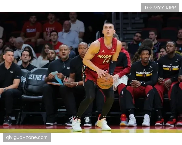 希罗无球跑动撕裂轮换防守 更胜上季提升热火三分率