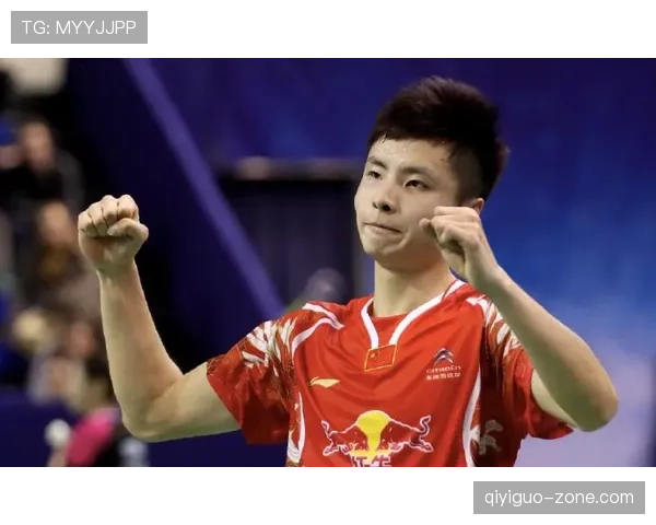 石宇奇训练完直接拎爱马仕去接娃？