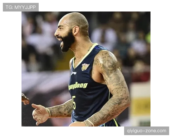 布泽尔高效低位单打提升球队内线攻击力显著