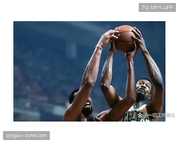 张伯伦篮下统治力对比贾巴尔显著拉开历史内线差距