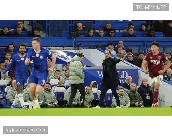 切尔西防线整体站位问题频现，当前阶段稳定性面临考验，防守表现受限